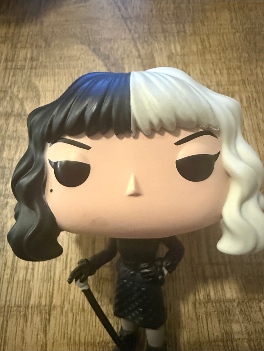 Funko Cruella Two-Tone Black & White Vinyl Pop - Picture 2 of 4